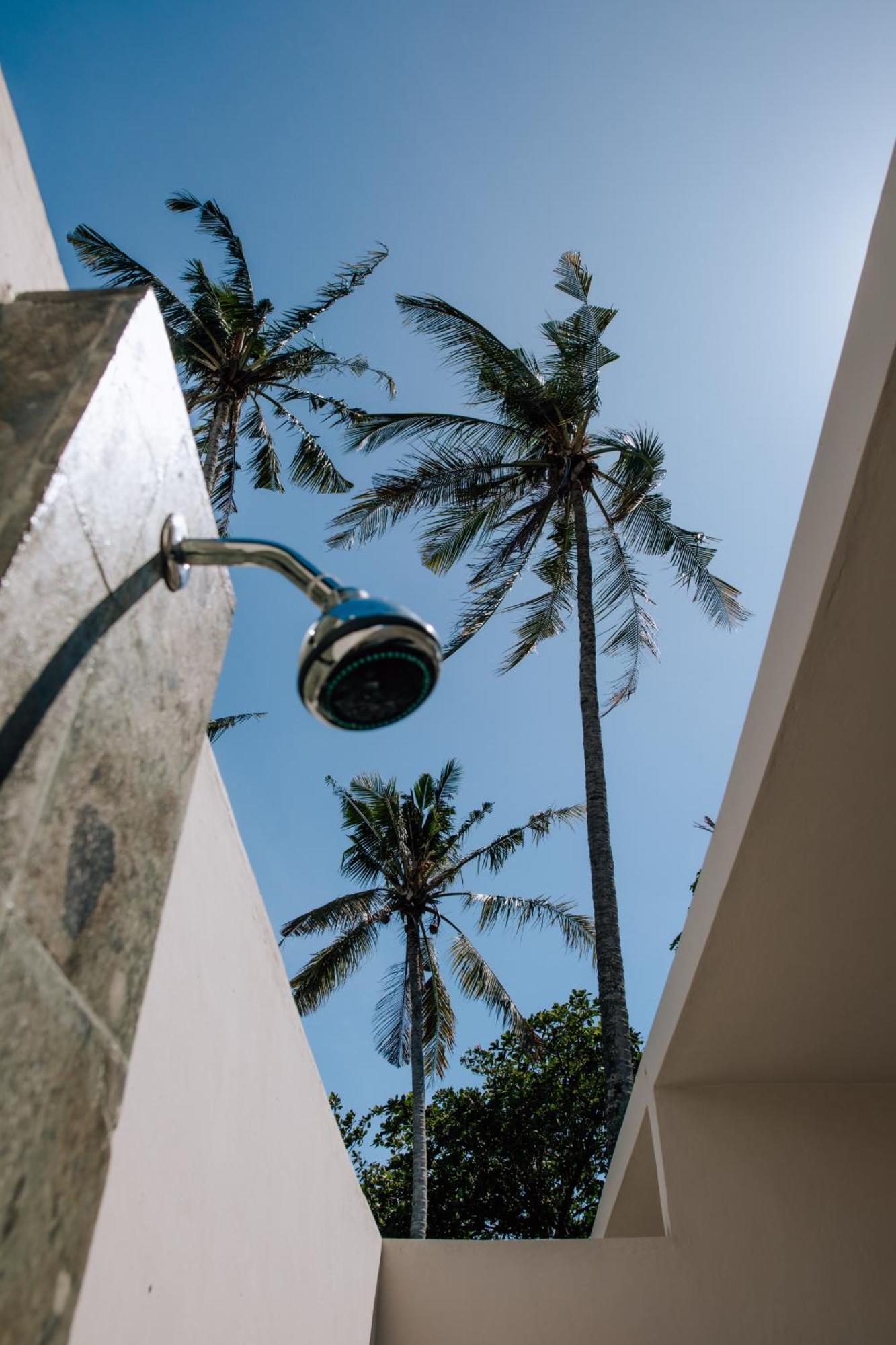 Pebble & Fins Bali Dive Resort トゥランベン エクステリア 写真